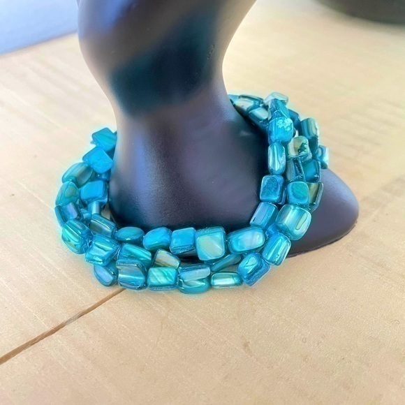 $49 SALE Handmade Chunky Layered Iridescent Blue Shell Bracelet Modern Elegant - Picture 1 of 5